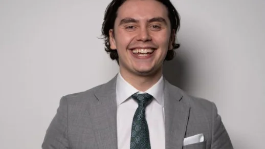 Damir Bicharov, mäklare hos Notar i Uppsala, är landets mest transparenta mäklare.