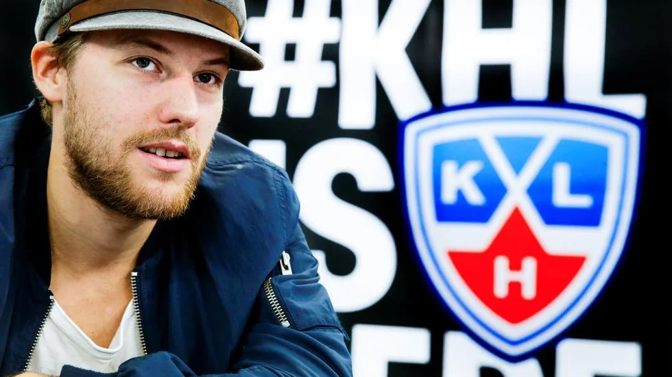 Tillbaka. Linus Omark är tillbaka i spel – och direkt så nätade han för sitt Salavat Julajev Ufa.