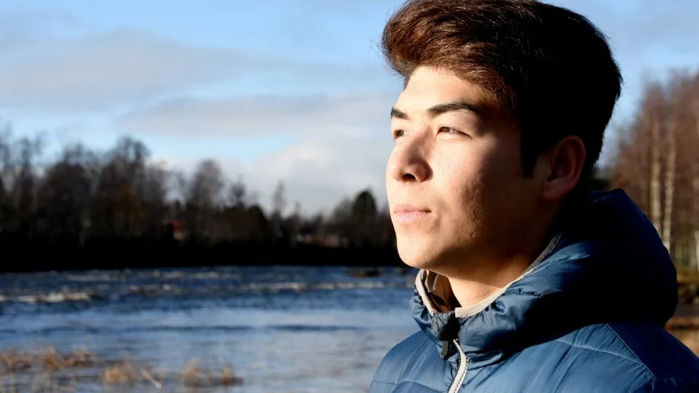 18 blev 19. Mahdi Hasani, som Norrbottens Media intervjuade i första delen av artikelserien Jag vill leva fick sin ålder ändrad till 19 år.