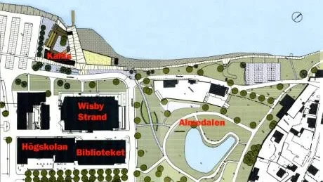 ALMEDALEN. Visbys nya framsida, så kallas området kring Almedalen. Sträckan närmast havet ska rustas upp av Gotlands kommun, arbetet beräknas vara klart till sommaren.                                                                                                                                                                                                                  Skiss: Malmström & Edström ark.