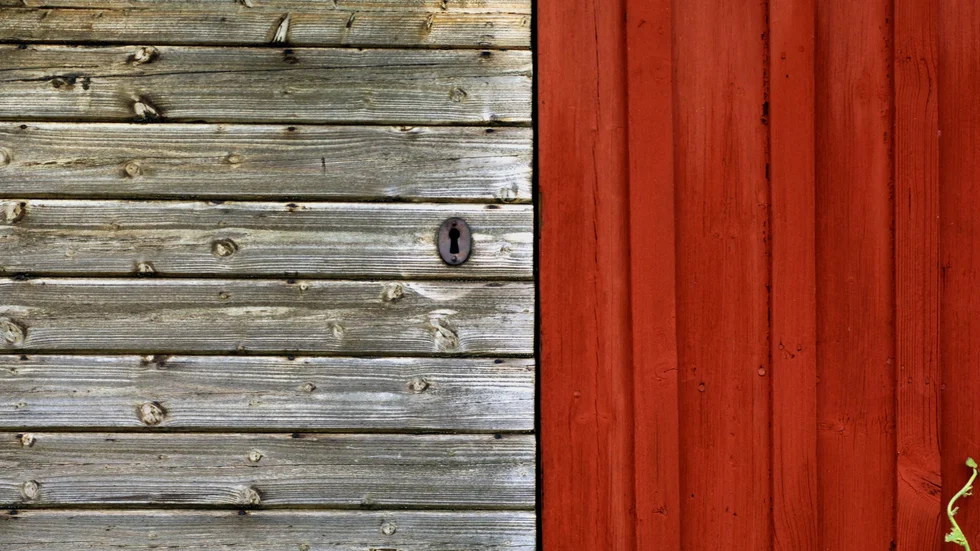 En permanentbostad ska vara ett hem där man rimligen kan bo mer permanent. I varje fall om man som riksdagsledamot vill få ersättning för detta.