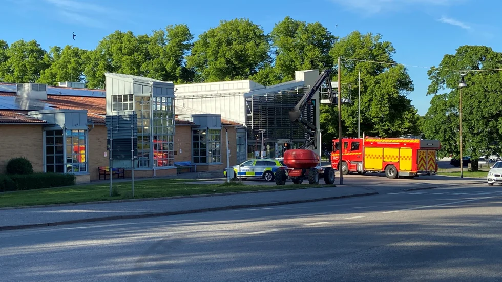 Rök behövde vädras ut från källaren i Multeum efter en mindre brand.