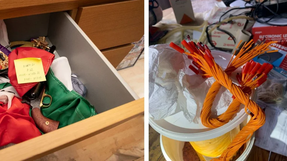 Polisen hittade både en svartkrutsrevolver och material som kan användas för att tillverka sprängmedel i mannens bostad. Bilderna är tagna från polisens förundersökning.