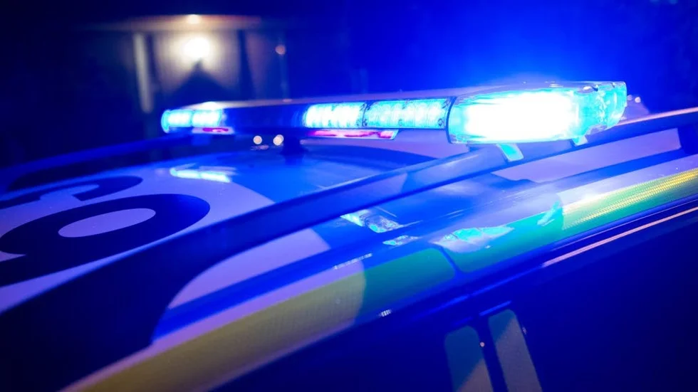 Vem hjälpte kvinnan som blev rånad på Fors kyrkbro natten till torsdagen? Det undrar polisen som vädjar om hjälp.