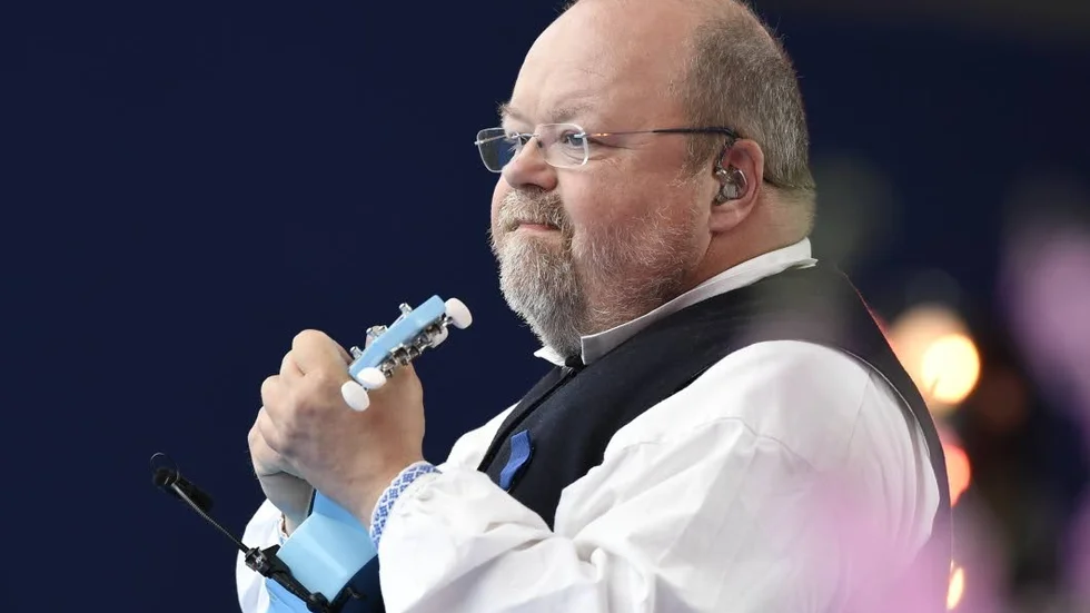 Kalle Moraeus spelar på Vinön på lördag.