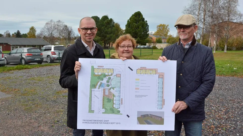 Planer. Kommunen, här kommunalråden Niklas Nordström, Yvonne Stålnacke och Michael Hansson, Lulebo, har haft stora planer för Råneå.