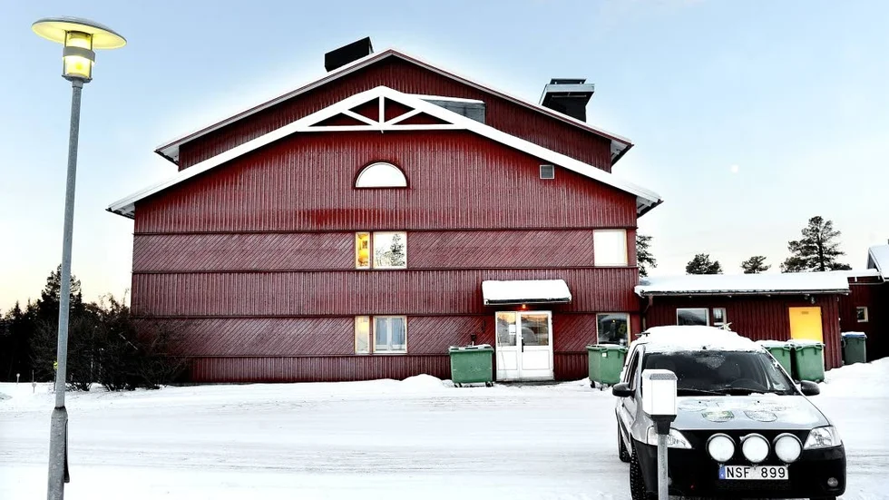Hotell och andra anläggningar låg i potten, och nu avslutas tvistemålet. Den sparkade chefen förlorade.