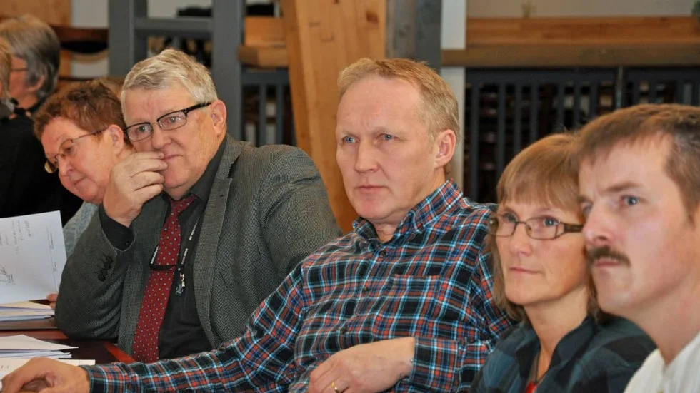 Emot. Stig Töyrä (KD) vill se hur mycket pengar förändringen sparar.