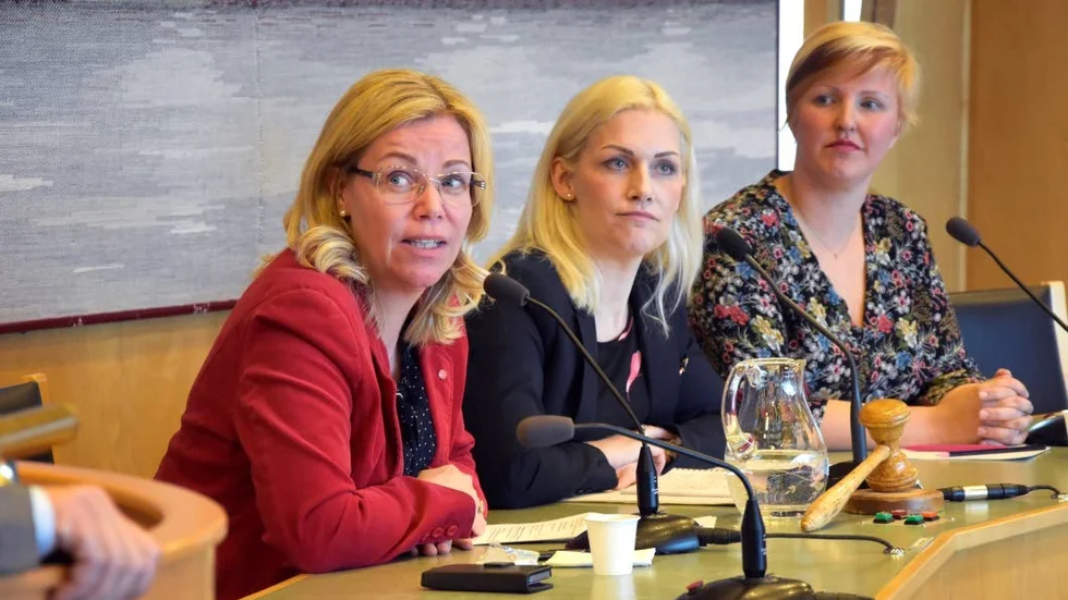 Kandidaterna. Lenita Ericsson, Emma Engelmark och Carina Sammeli är de tre kandidaterna till att ersätta Yvonne Stålnacke på kommunalrådsposten i Luleå.