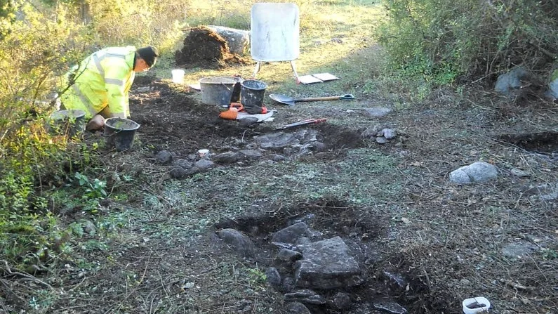 Utgrävning vid strandkapellet i Kappelshamn.