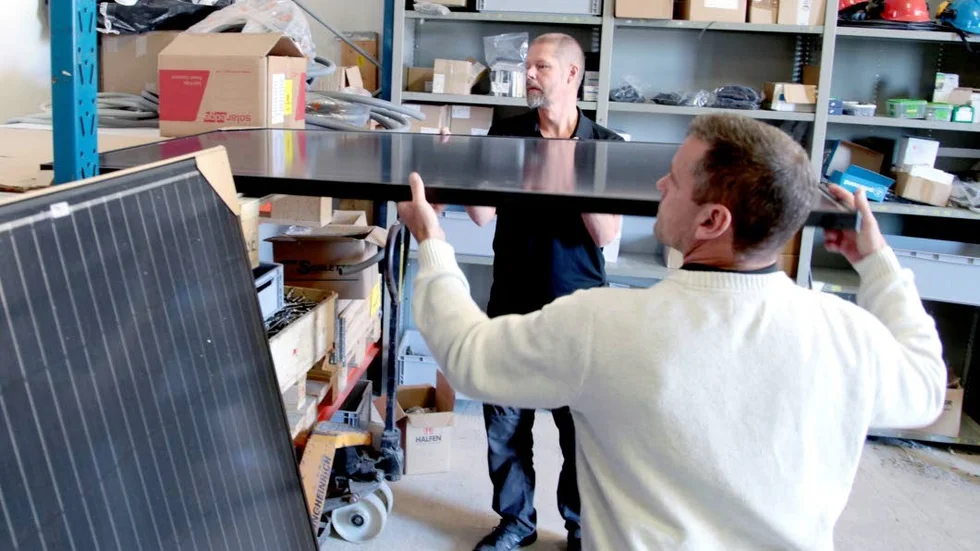 Gotlänningarna Olof Hansson och Roland Nilsson som drivit elinstallationsföretaget Prolekta i över 10 år tar nu steget och hoppas expandera.