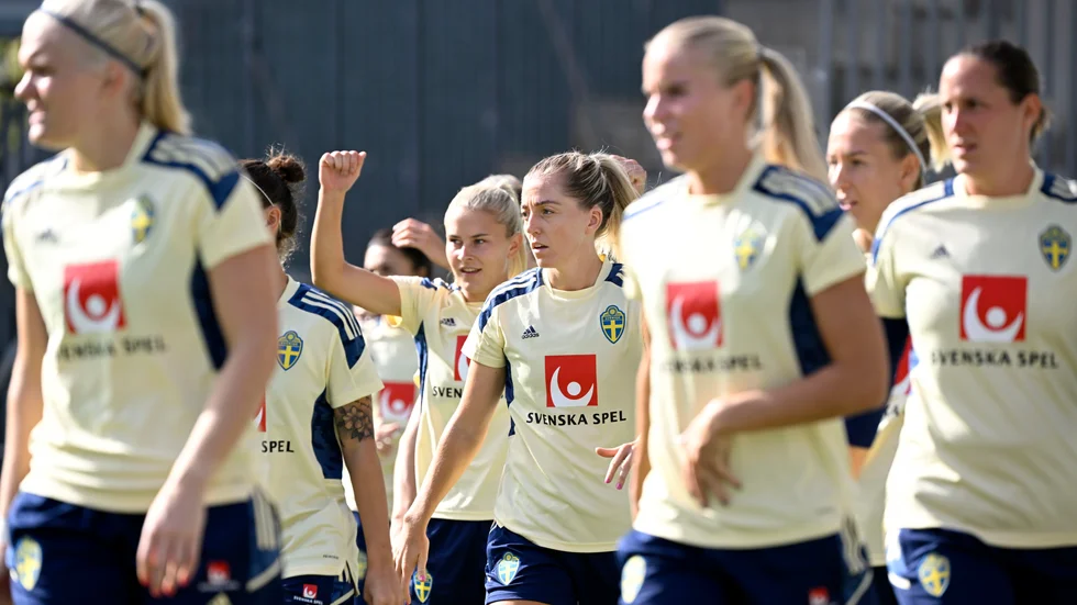 Sverige under en träning inför fredagens landskamp mot Spanien.