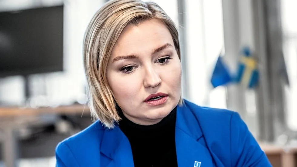 Ebba Busch Thor (KD) ogillar, chockerande nog, höjningen av drivmedelsskatten.