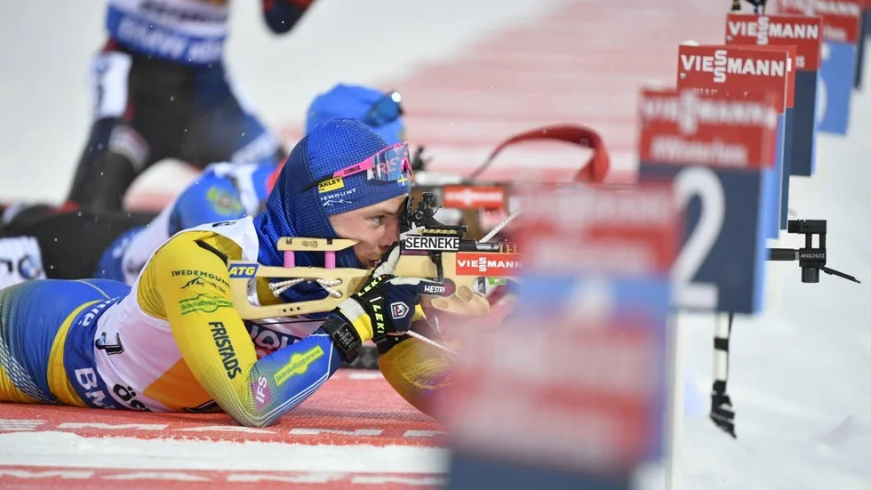 Jesper Nelin, Piteå Skidskytteklubb, hade det tungt på vallen.