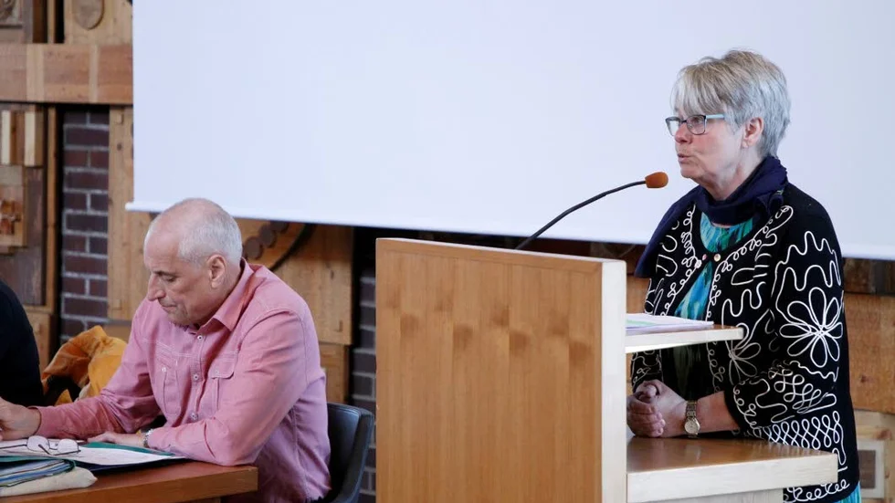 Diskussion. Helena Öhlund (S) var tillsammans med Göran Lundström (C) några av dem som stod i talarstolen ofta på måndagen.