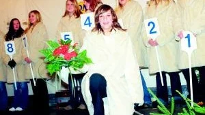 2003 års Lucia. Malena Asplind kammade hem segern i årets Luciatävling.
FOTO: GUNNAR JOHANSSON