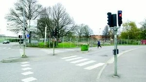 I marken vid HSB:s nya husprojekt på gamla lasarettsområdet har man hittat miljöfarligt avfall från gamla byggrester. - Avfall som vi dock sanerar vartefter som vi hittar det, säger HSB:s byggchef Lars-Erik Hjortstig.
FOTO: ROBERT SVENSSON
