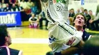 George Gervin tog Dolphins till semifinal. 91-89 mot 08 Stockholm innebär ointagliga 3-0 i matcher. I semifinal väntar Södertälje.
FOTO: JANNE FORSBY