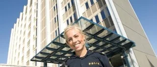 Nu håller Emma ordning i trafiken