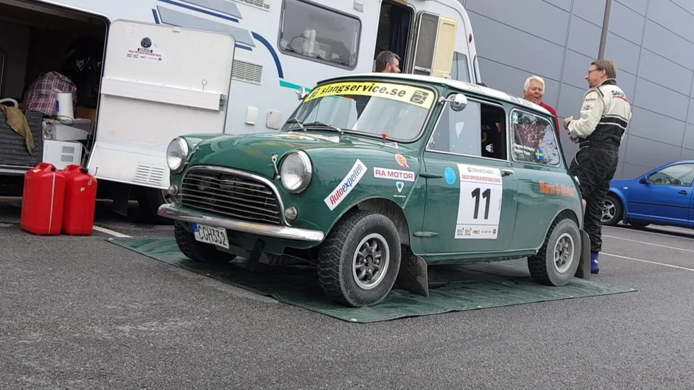 "Mr Bean-bilen" var den enda i sitt lag i Rally Uppsala. En Cooper, klassisk rallybil.