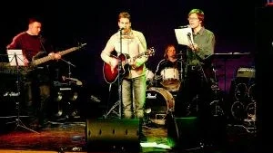 Jesper Karlsson med band spelade på Galaxen i lördags. 
FOTO: GUNNAR JOHANSSON