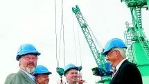 Peter Olson, logistikchef Stadium, Pelle Hansson, marknadschef Norrköpings hamn och stuveri, Dag Paulsson. marknadschef P&N Nedloyd och Mikael Sköld, sjöansvarig PFDS Transport, är alla nöjda över Stadiums satsning på ett centrallager i Norrköping.
Foto: Andreas Skogh