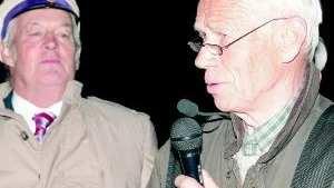Det våras för Loftahammar. Det var temat i Leif Nilssons vårtal, vilket han höll i samband med årets majbrasa på Kapelludden i Loftahammar. Foto: Ingemar Petersson