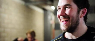 Här slår Jimmie till i sudden
