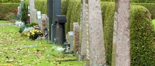 Efter dödsolyckan: 30 000 gravstenar i Norrköping ska kollas
