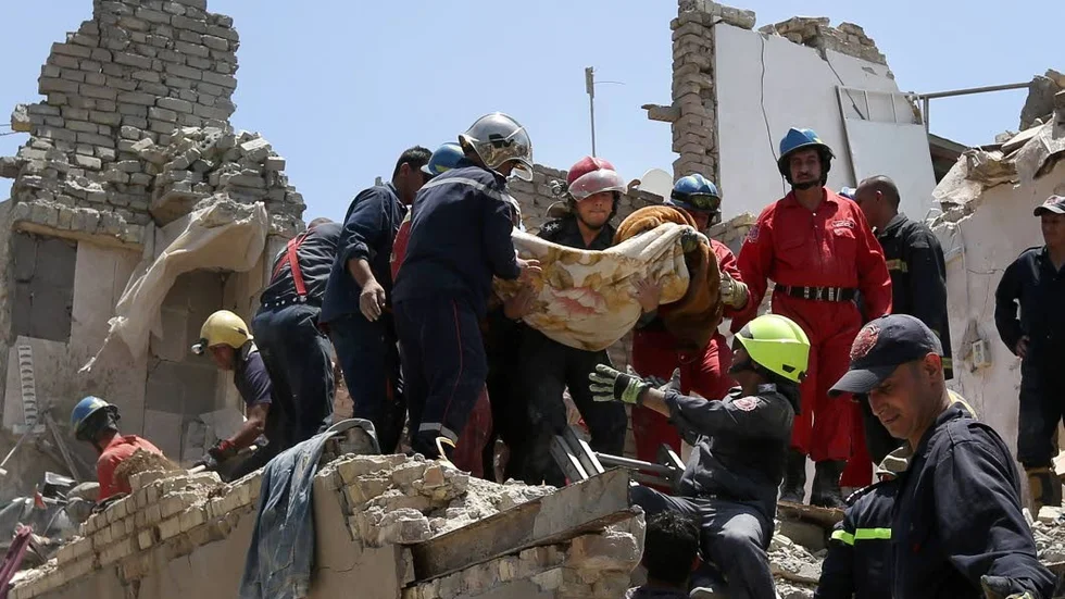 Är mänskan galen? Ännu några offer för våld och terror grävs fram. Denna gång i Irak i början av juli.