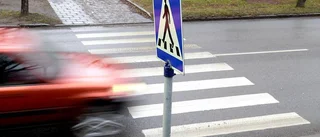 67-åring attackerade bil och förare med paraply