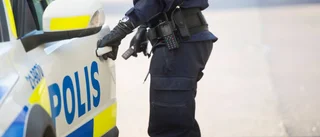 Molotovcocktail kastades in i kommunhus