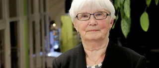 Hon ger tillbaka genom skrivandet