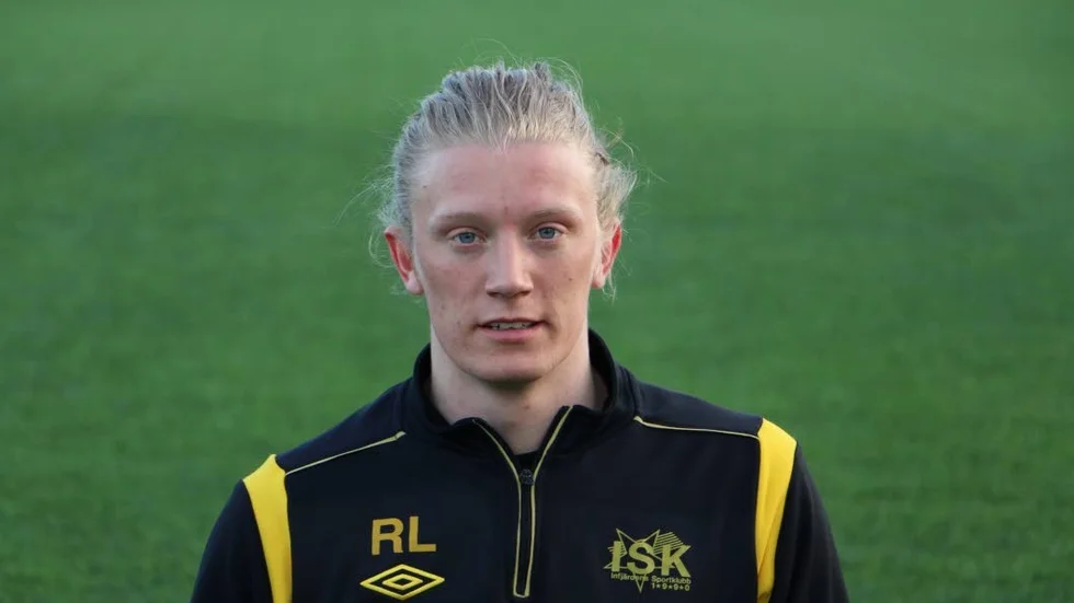KAPTEN. Infjärdens Robert Lidström var en tongivande spelare i segern mot Ersnäs.