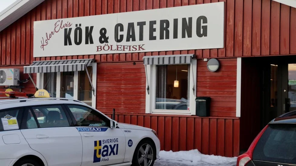 Koler-Elvis. Bölefisk och Koler-Elvis har många lunchgäster från närliggande arbetsplatser på Öhns industriområde.