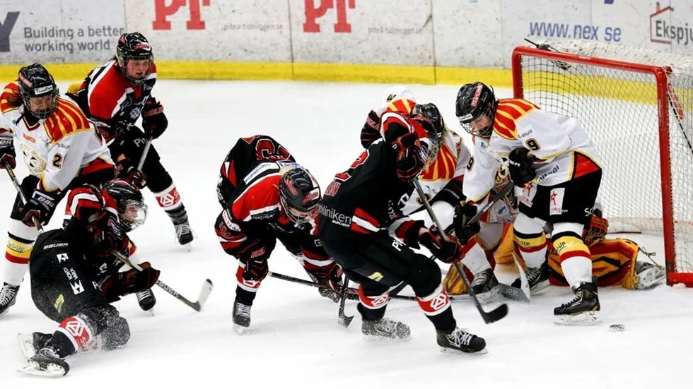 MSSK Piteå genrepar mot Piteå hockey U16 i dag. Nästa helg drar Rikserien igång och då väntar dubbla bortamatcher för MSSK Piteå. (Arkivbild)