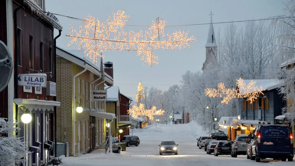 Arjeplog har tagit på sig julkläderna och är rustat till tänderna för att fira 1:a advent.