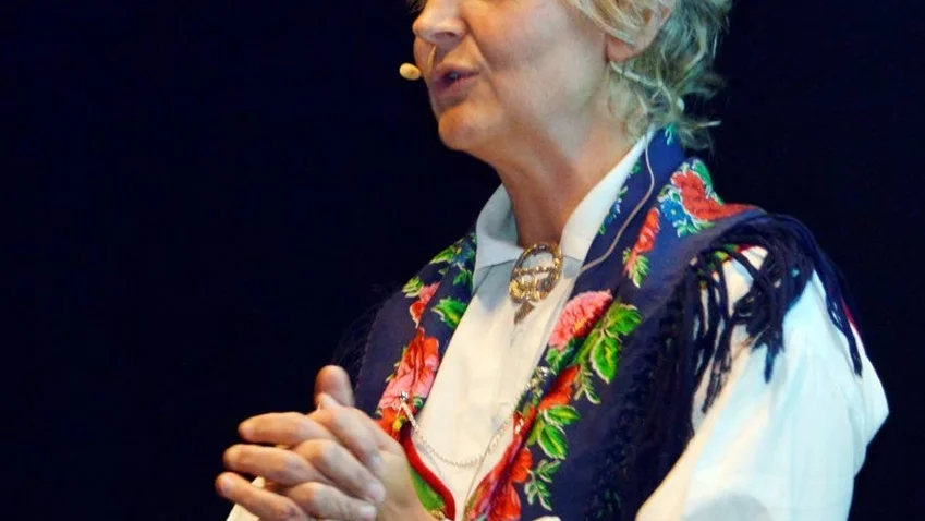 Kommunalrådet Britta Flinkfeldt Jansson invigde samiska veckan och de 36:e höstmarknaden.