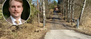 Ytterligare förseningar i vägtvisten: Tomtägare jävsanklagar Lantmäteriet ✓Bybo: "De bara förhalar"