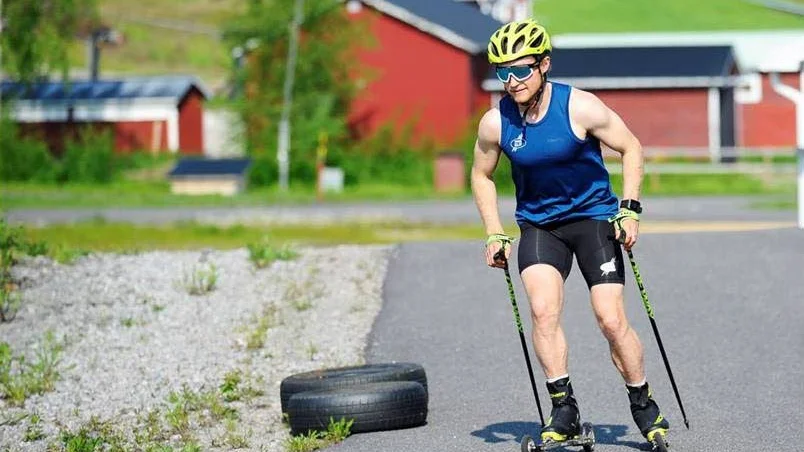 Precis som förra säsongen startar Björn Sandström upp säsongen i Team Bauhaus, åkarna som är äldre än 23 år och precis på gränsen till a-landslaget.