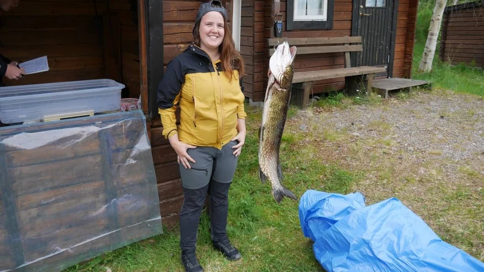 Dagens tyngsta gädda på 10,9 kilo bärgades av Lina Ögren.
