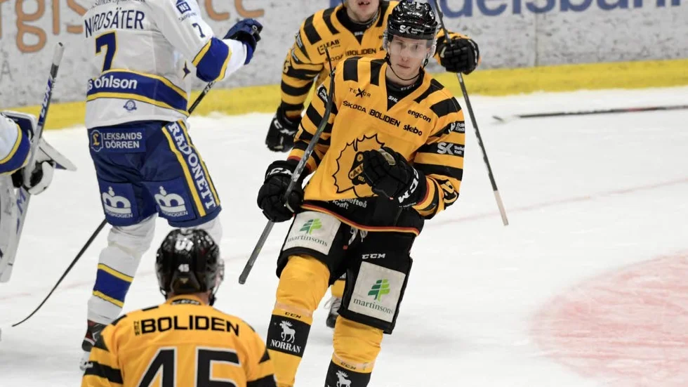 Skellefteås Robin Alvarez gjorde två mål i 8–2-segern mot Leksand.