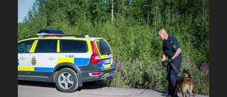 Polisen jagar misstänkt husvagnspyroman