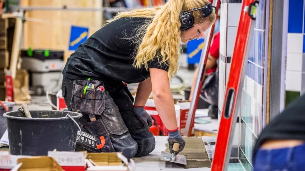 Det är  hög tid att arbetsgivarna börjar visa kvinnorna att man tar arbetet för jämställda löner på allvar, skriver Sonja Johansson, ordförande i Unionen Norrbotten. Just nu händer inte mycket. (Arkivbild)