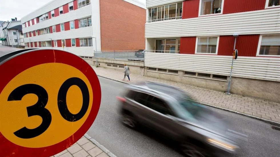 Kyrkbrogatan, över rådhustorget är en av sträckorna där det redan idag är 30 kilometer i timmen.