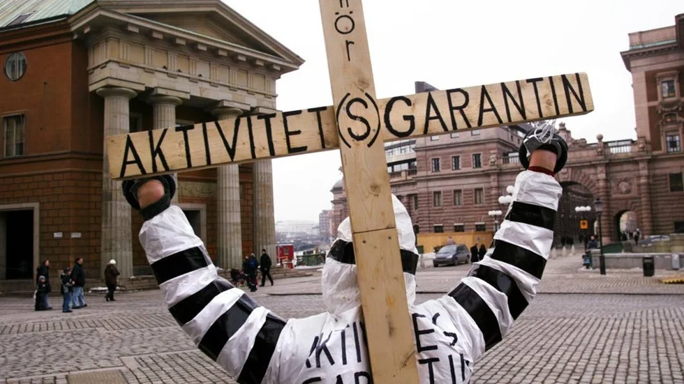 Om människor får fortsätta uppleva att de blir svikna av samhället kommer grogrunden fär främlingsfientliga rörelser att finnas kvar.