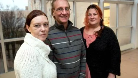 Tre av "kalendermodellerna", alla med sin speciella bakgrund. Från vänster Anette Forssander, Claes Åkervall och Lotta Larsson.

Foto: Niclas Sandberg