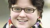 21-åriga Åsa Sköldestig, ordförande för SSU i Norrköping, tror att man måste förändra de i dag tuffa villkoren för politiker och göra politiken mer flexibel om man ska få in fler unga.
FOTO: ROBERT SVENSSON