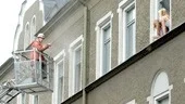 Brandhärjad fastighet. På två dagar har det brunnit fyra gånger i ett och samma hus på Enebygatan. En 50-årig man har gripits misstänkt för mordbrand. 
FOTO: NICLAS SANDBERG