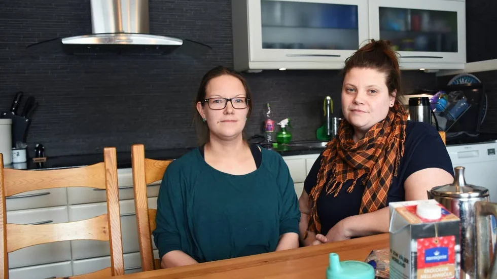 Emma Uddenberg och Maria Torneus är två av 123 föräldrar som står bakom en anmälan till Skolinspeltionen angående Nya Raketskolan.